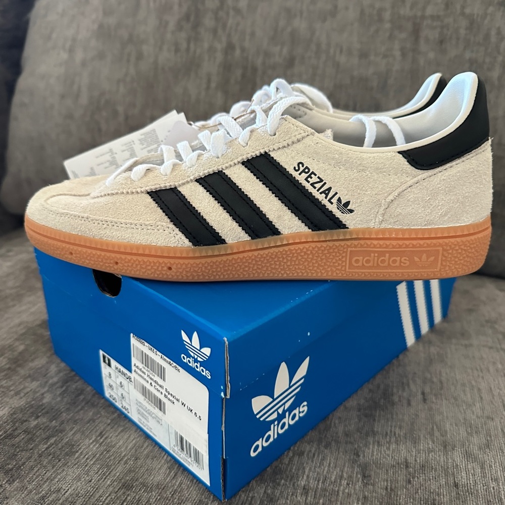 Adidas Handball Spezial Alumina & Core Black (US) W8 (UK) 6.5